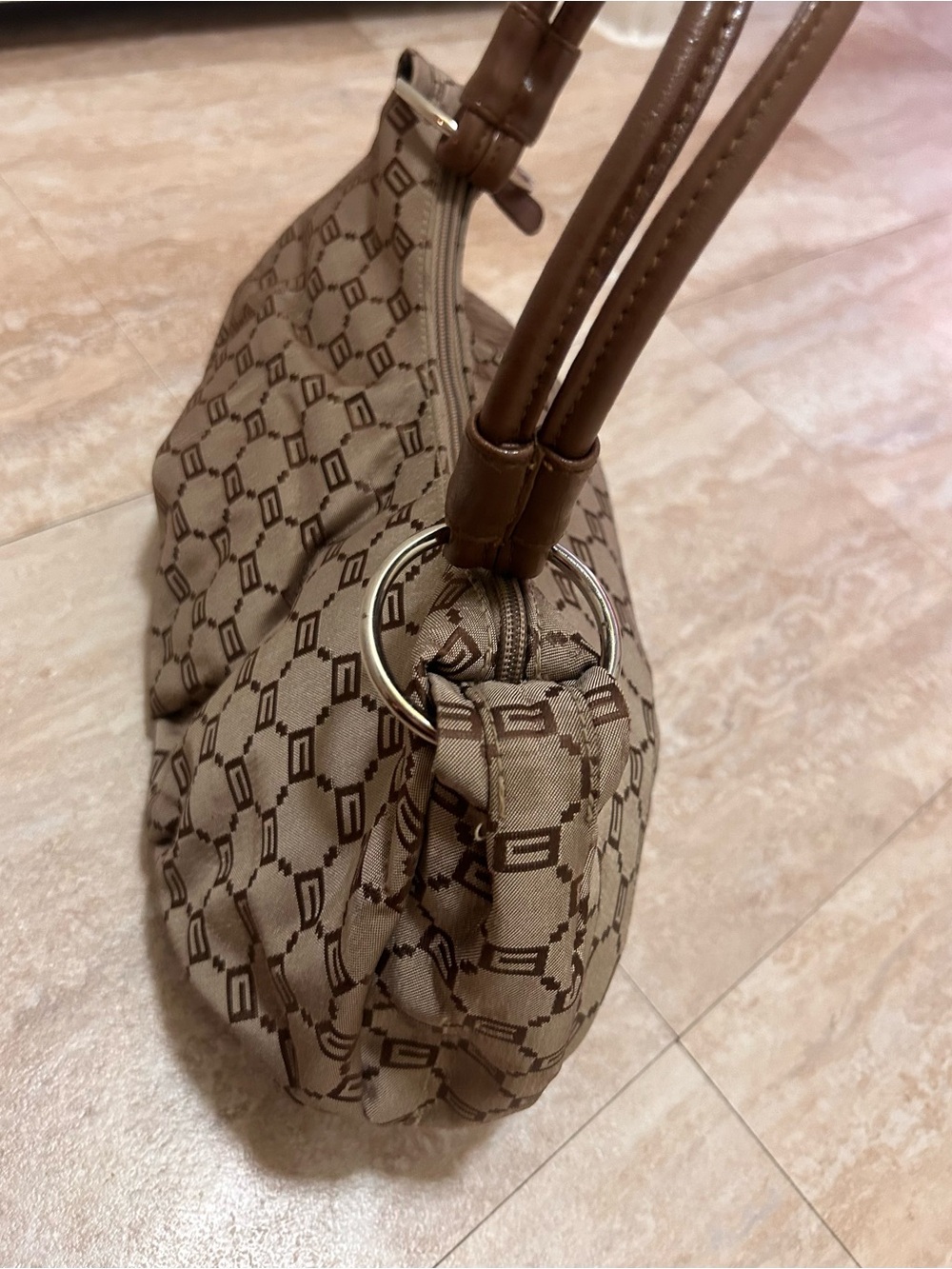 Shoulder Bag - Picture 6 of 11